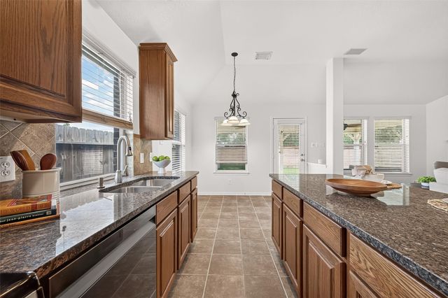 8327 Dusty Canyon Lane, Richmond, TX 77407