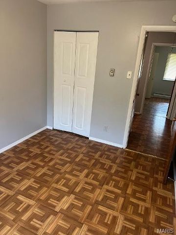 7463 Hazelcrest Drive, Hazelwood, MO 63042