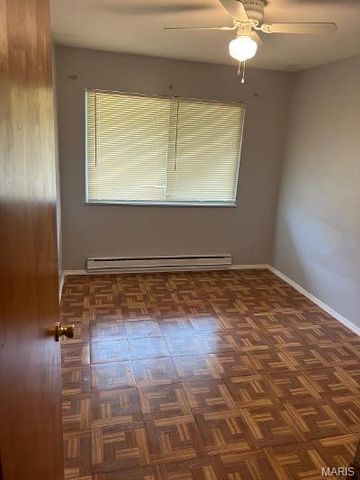 7463 Hazelcrest Drive, Hazelwood, MO 63042