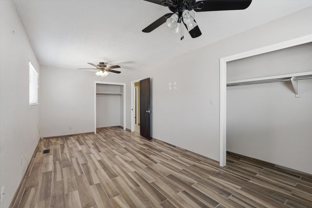 2404 Sandler Drive NE, Albuquerque, NM 87112