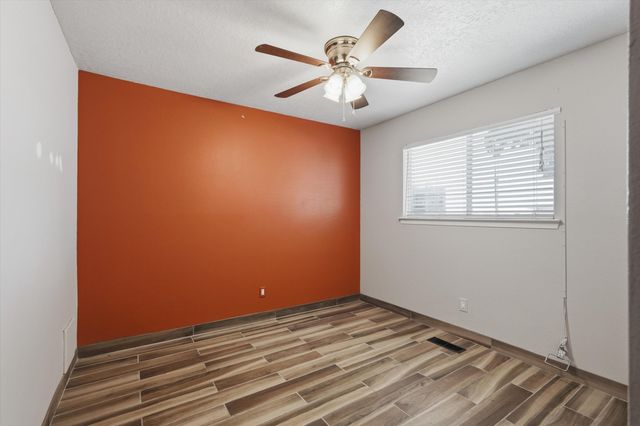 2404 Sandler Drive NE, Albuquerque, NM 87112