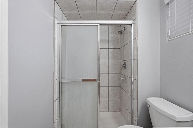 2404 Sandler Drive NE, Albuquerque, NM 87112