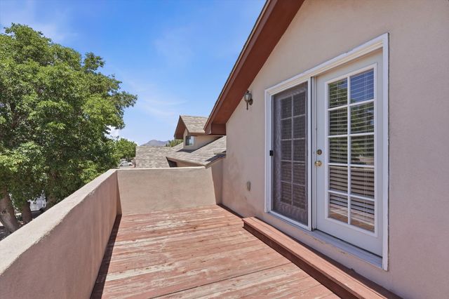 2404 Sandler Drive NE, Albuquerque, NM 87112