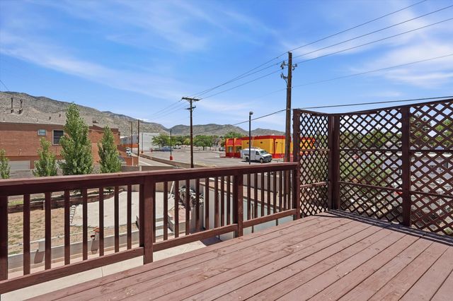2404 Sandler Drive NE, Albuquerque, NM 87112