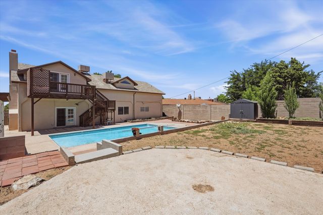 2404 Sandler Drive NE, Albuquerque, NM 87112