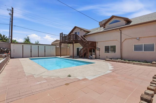 2404 Sandler Drive NE, Albuquerque, NM 87112