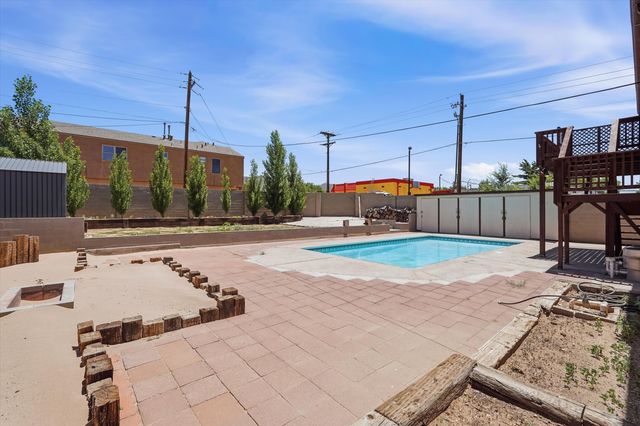 2404 Sandler Drive NE, Albuquerque, NM 87112