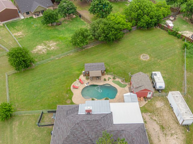4431 Kings Court, Midlothian, TX 76065