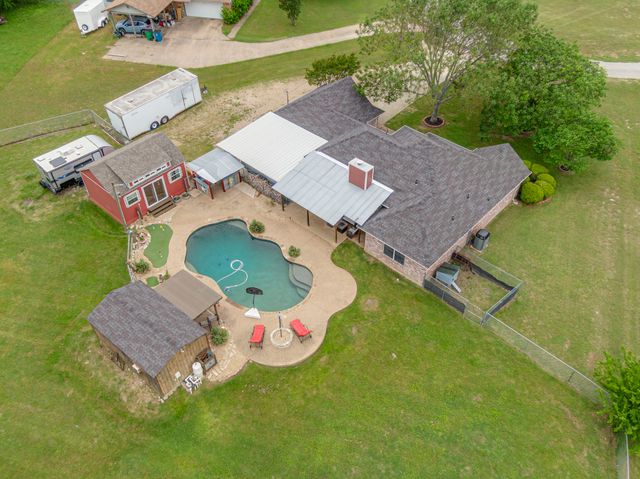 4431 Kings Court, Midlothian, TX 76065