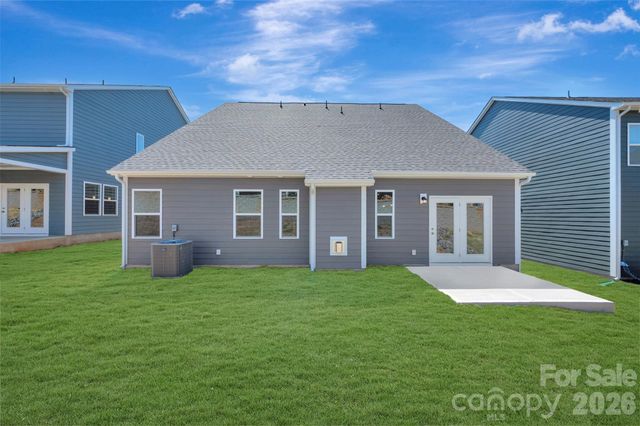 12109 Avienmore Drive, Charlotte, NC 28278