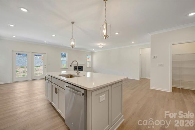 12109 Avienmore Drive, Charlotte, NC 28278