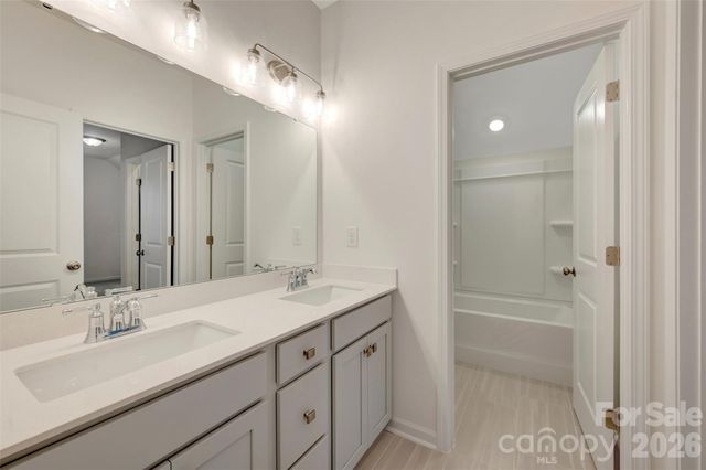 12109 Avienmore Drive, Charlotte, NC 28278