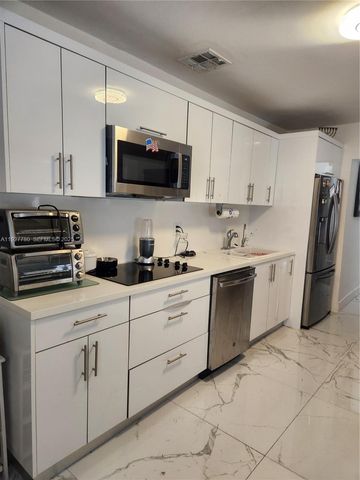 1645 SW 83rd Ct, Miami, FL 33155