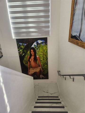 1645 SW 83rd Ct, Miami, FL 33155