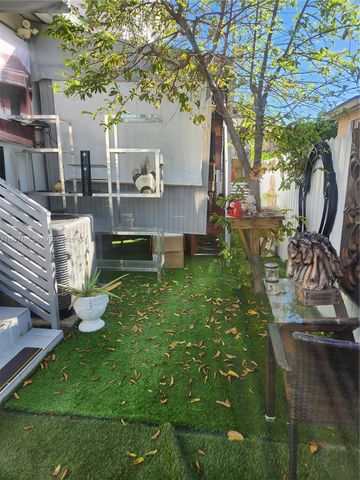 1645 SW 83rd Ct, Miami, FL 33155