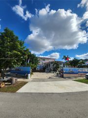 1645 SW 83rd Ct, Miami, FL 33155