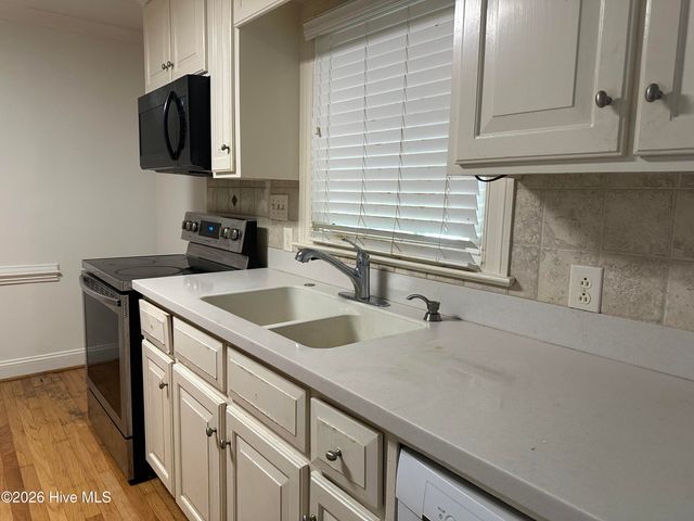 1011 Parkside Drive NW, Wilson, NC 27896