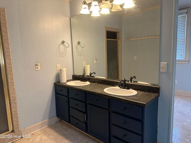 1011 Parkside Drive NW, Wilson, NC 27896