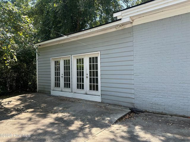 1011 Parkside Drive NW, Wilson, NC 27896