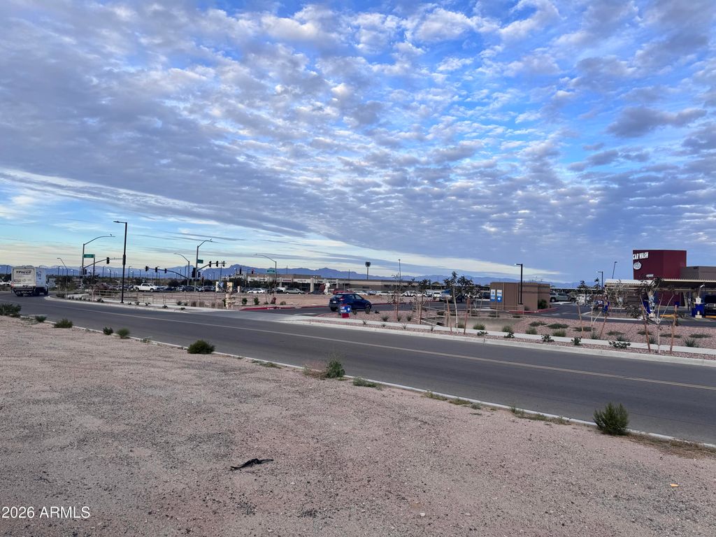 35564 N ELLSWORTH Avenue, San Tan Valley, AZ 85144 — exterior