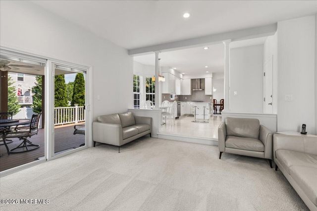 18 Trish Court, Matawan, NJ 07747