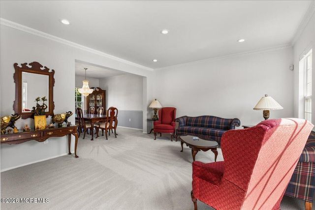 18 Trish Court, Matawan, NJ 07747