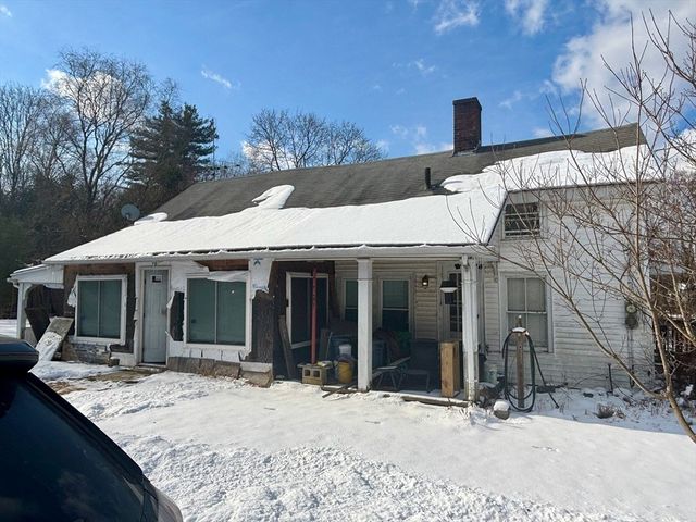 44 Russell St, Greenfield, MA 01301
