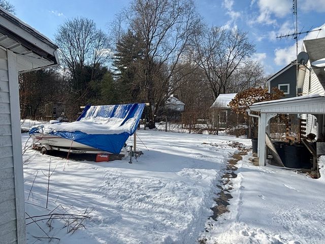44 Russell St, Greenfield, MA 01301