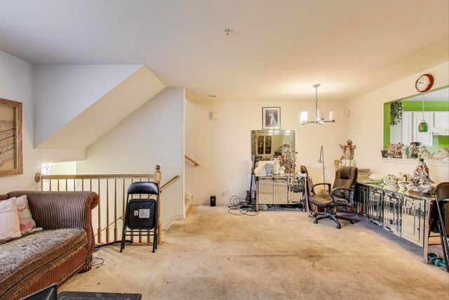 716 River Mill Parkway, Wheeling, IL 60090