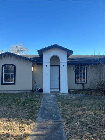 607 W Randall St, Beeville, TX 78102