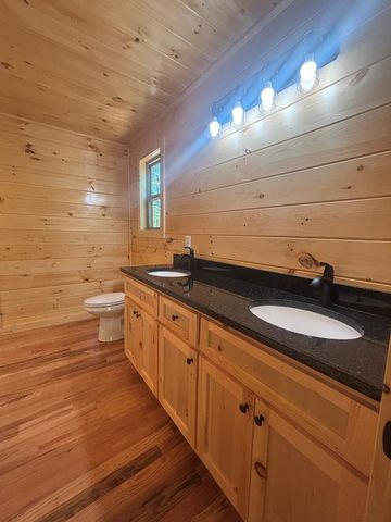 94 Noelle's Pass, Murphy, NC 28906