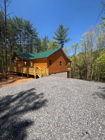 94 Noelle's Pass, Murphy, NC 28906