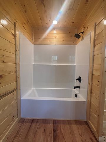 94 Noelle's Pass, Murphy, NC 28906