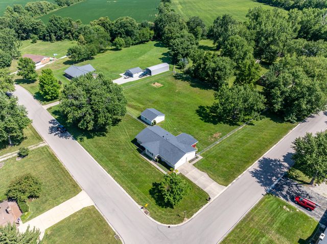 433 Kent Road 433 Kent Road, Tipp City, OH 45371