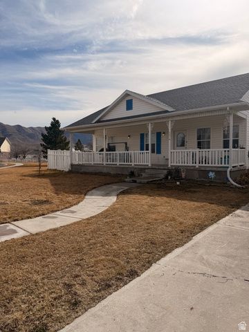 1374 E FALCON LN, Eagle Mountain, UT 84005