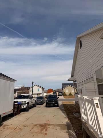 1374 E FALCON LN, Eagle Mountain, UT 84005