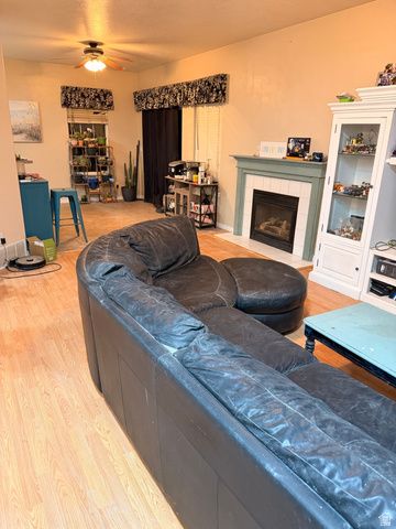 1374 E FALCON LN, Eagle Mountain, UT 84005