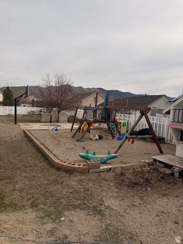 1374 E FALCON LN, Eagle Mountain, UT 84005