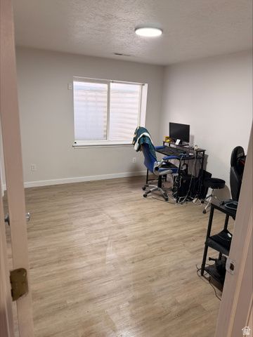 1374 E FALCON LN, Eagle Mountain, UT 84005