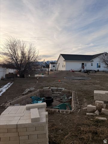 1374 E FALCON LN, Eagle Mountain, UT 84005