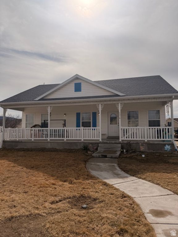 1374 E FALCON LN, Eagle Mountain, UT 84005