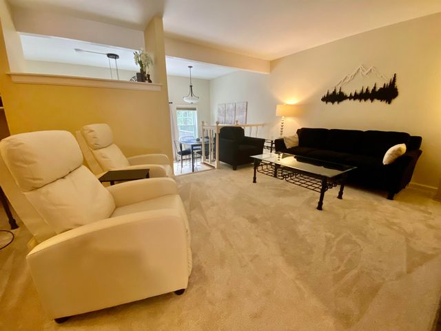 85 Townhouse Way Apt 14, Woodstock, VT 05091