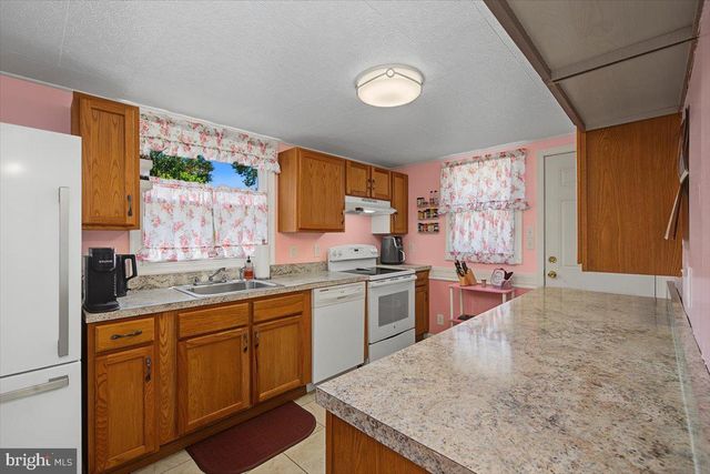 102 KENTUCKY AVE, Wilmington, DE 19804