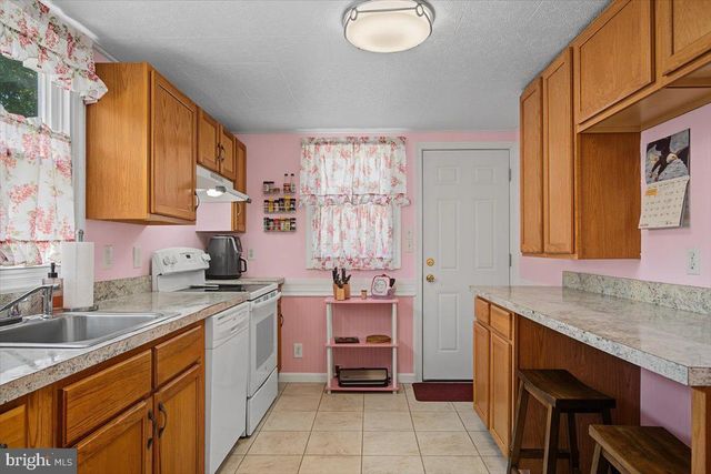 102 KENTUCKY AVE, Wilmington, DE 19804