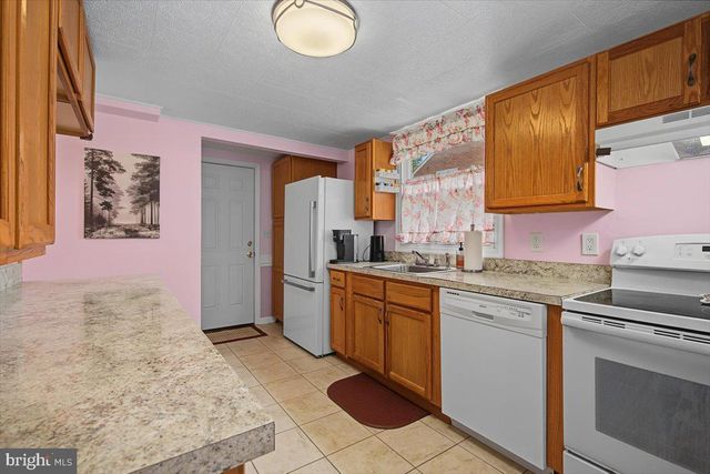 102 KENTUCKY AVE, Wilmington, DE 19804