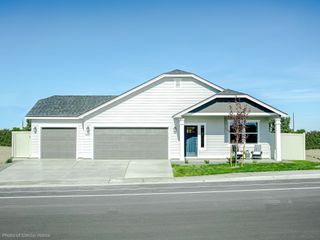 323 Peach Tree Ct, Cheney, WA 99004