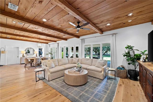 18247 Woodland Drive, Fairhope, AL 36532