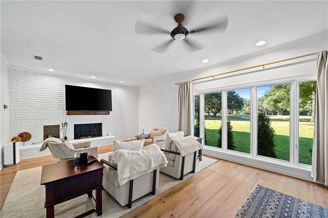 18247 Woodland Drive, Fairhope, AL 36532