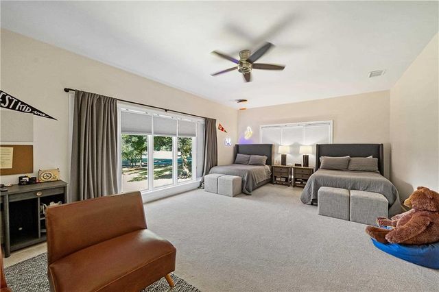 18247 Woodland Drive, Fairhope, AL 36532