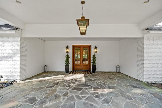 18247 Woodland Drive, Fairhope, AL 36532